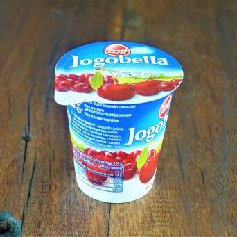 Jogurt wiśniowy Jogobella 150g 3 szt.