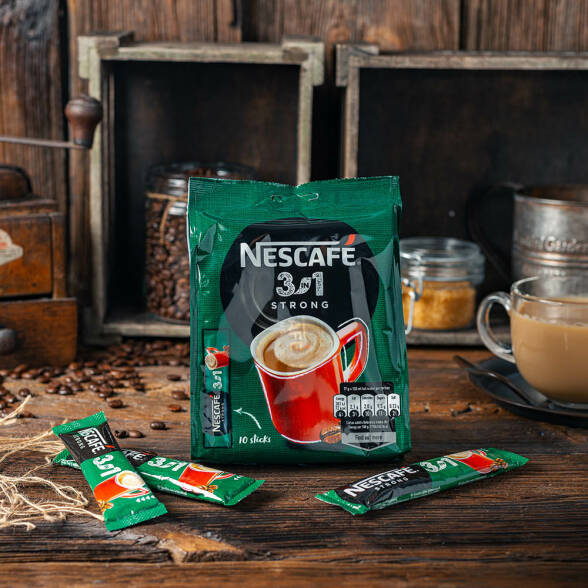 Nescafe  3w1 strong w saszetkach 10 x 17g