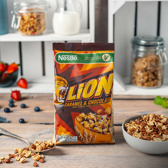 Płatki Lion karmel i czekolada Nestle 250g 3 szt.