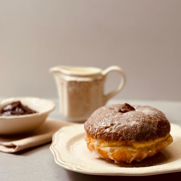 Mega pączki z marmoladą wieloowocową (4 szt.) 3 op.