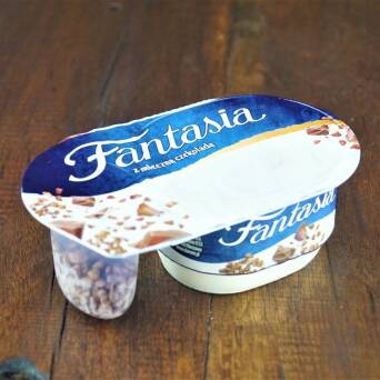 Fantasia Jogurt kremowy z mleczną czekoladą Danone 110g 3 szt.
