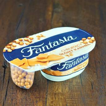 Fantasia Premium Jogurt chrupiący słony karmel  Danone 99g 3 szt.