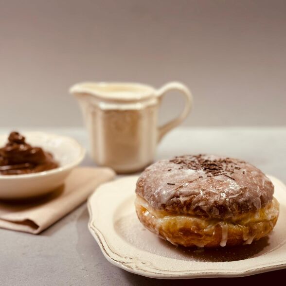 Mega pączki z nutellą (4 szt.) 3 op.