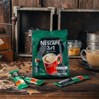 Nescafe  3w1 strong w saszetkach 10 x 17g 3 szt.